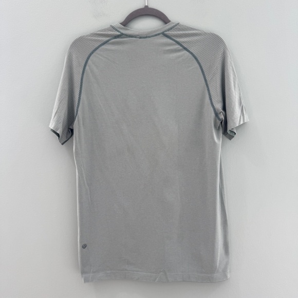 Lululemon Metal Vent Tech Short-Sleeve Shirt - Picture 3 of 8